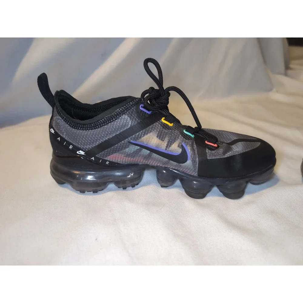 Nike Air VaporMax Synthetic Low Top Sneakers  Shoes/Black/Multicolor Size 5Y